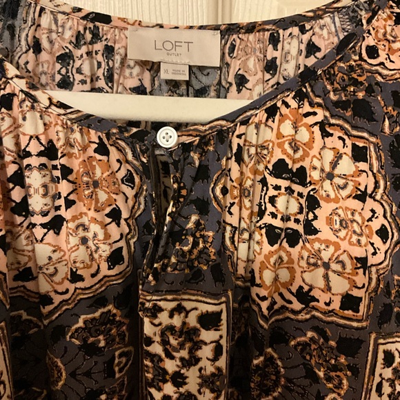 LOFT XL Multicolor Abstract Patterned Top - Picture 3 of 5